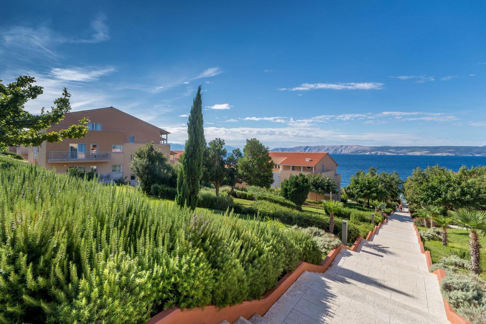 Apartments Grand Novi Vinodolski Resort Exterior photo