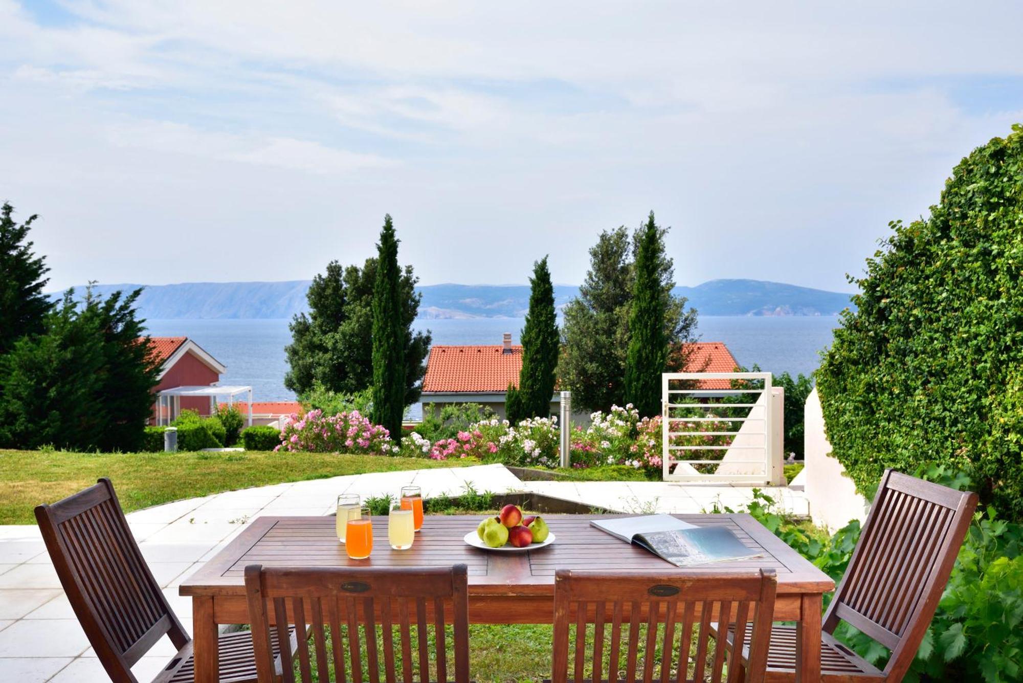 Apartments Grand Novi Vinodolski Resort Exterior photo